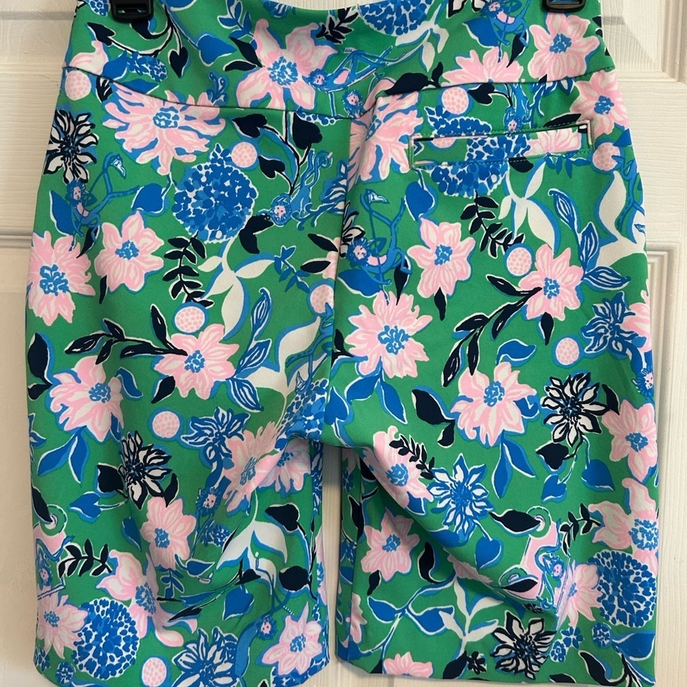 LILLY PULITZER REID Luxletic Golf⛳️ Till You Drop SHORTS 00 New Spearmint Floral - Picture 2 of 4